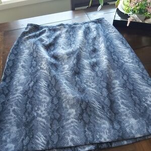 Lindor pencil skirt//B4